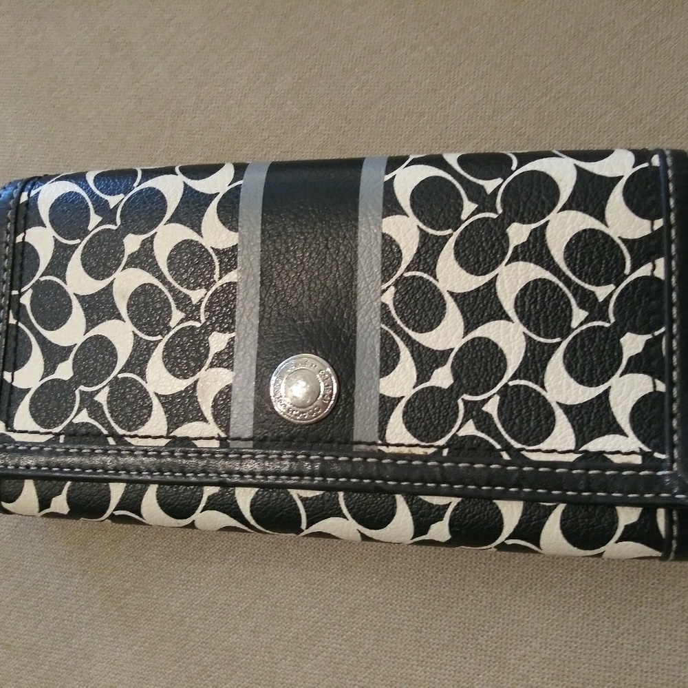 Coach wallet